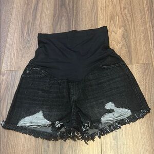 Pinkblush Maternity Shorts NWOT
